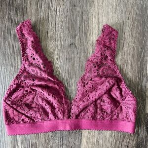 NWT Secret Treasures Burgundy Lace Bralette Intimates (Size Small)